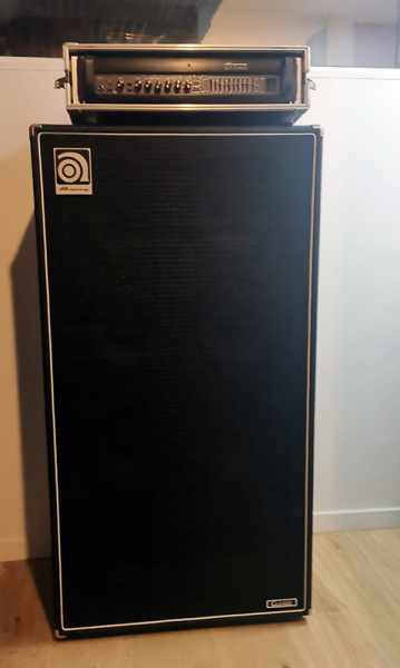 Photo : AMPEG            SVT 3PRO + baffle SVT 810E