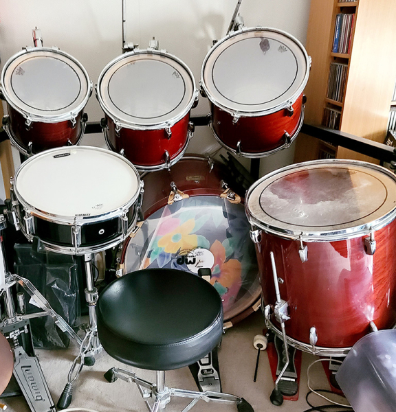 Photo : Batterie       Pearl Mahogany Classic Limited 