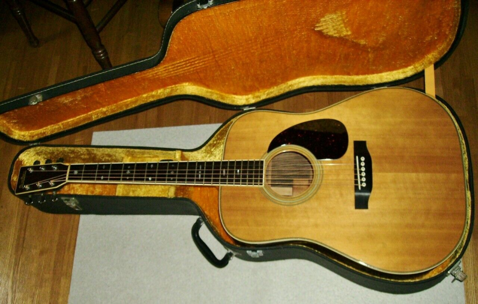 Photo : Guitare  Folk   BLUEBELL Bw 152m79 Nagoya Suzuki