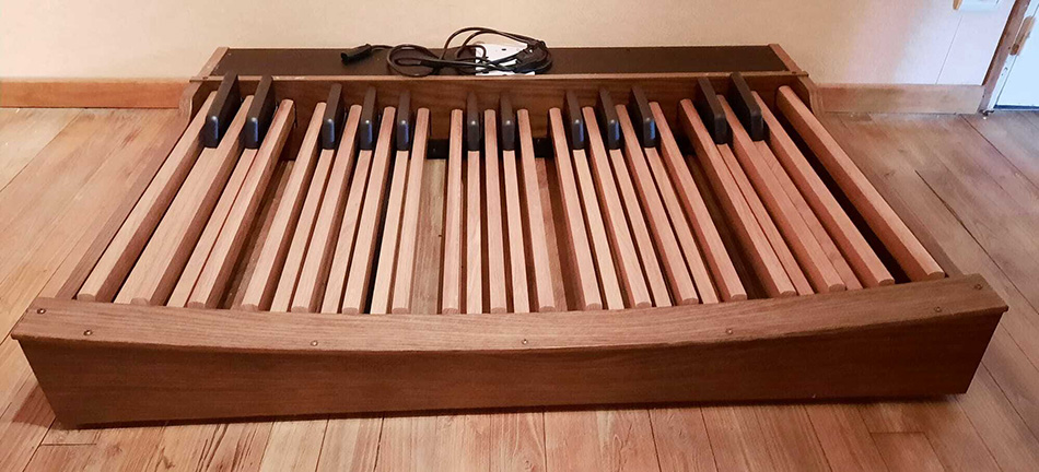 Photo annonce VISCOUNT         Pedalier midi orgue 30 notes
