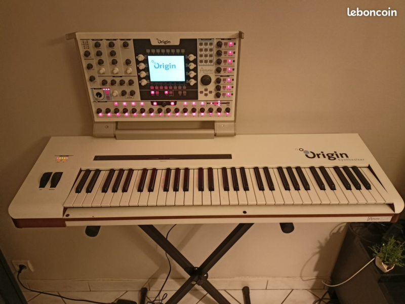 Photo : Arturia          Origin Keyboard