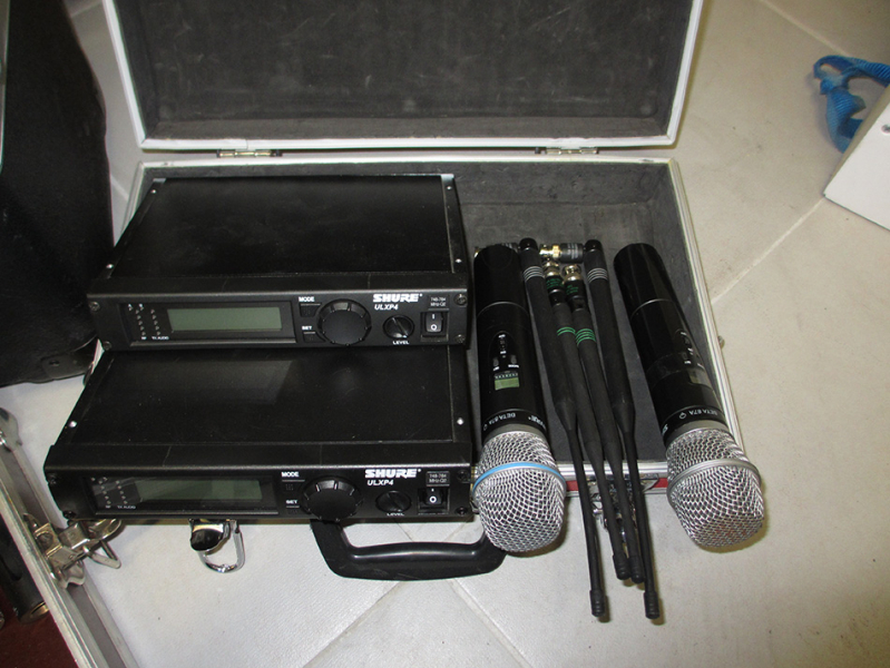 Photo : Shure             ULX4 HF + emetteur Beta 87A