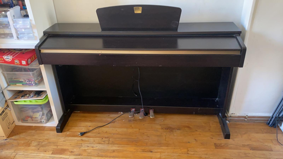 Photo : Yamaha    CLP    320