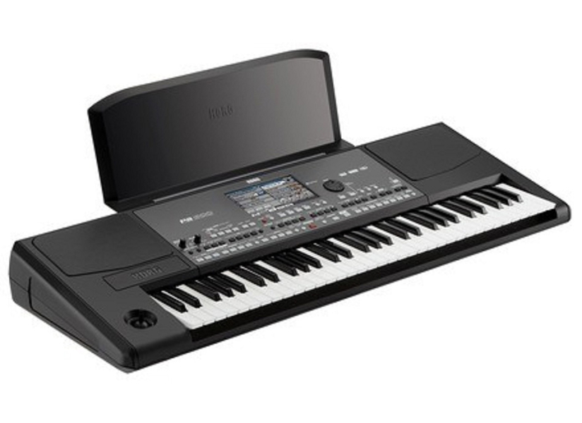 Photo : Clavier   KORG   PA 600 Arrangeur + ETUIS