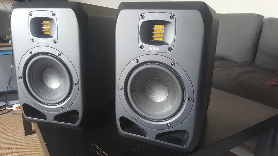 Photo : Adam             S2V la paire