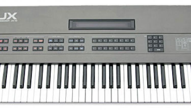 Photo : Roland     JX    Super JX 10