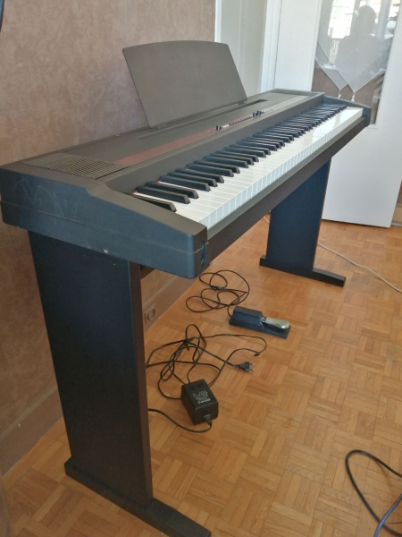 Photo : Roland   Piano   Digital EP 97