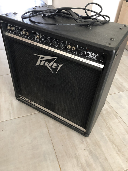 Photo : PEAVEY           KB A 60