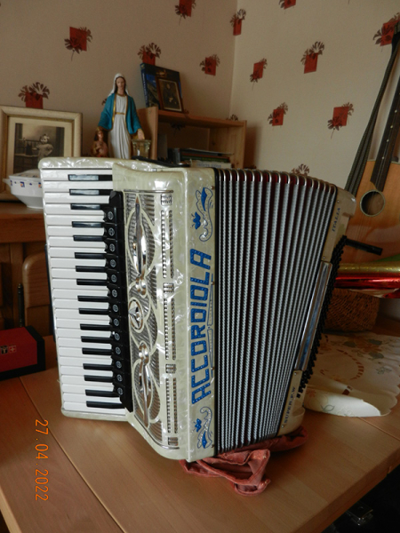 Photo : Accordeon        ACCORDIOLA italy