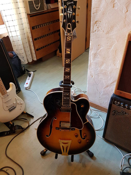 Photo : Gibson          Super 400