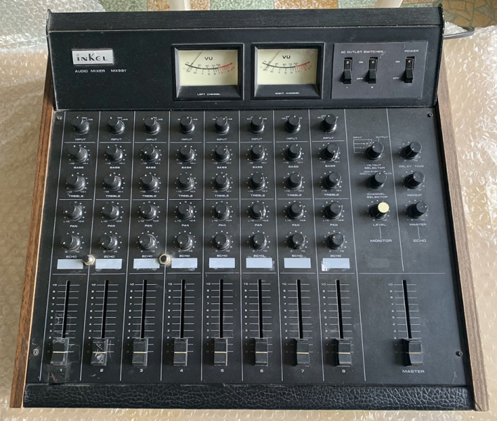 Photo : Table de mixage audio Inkel MX 991