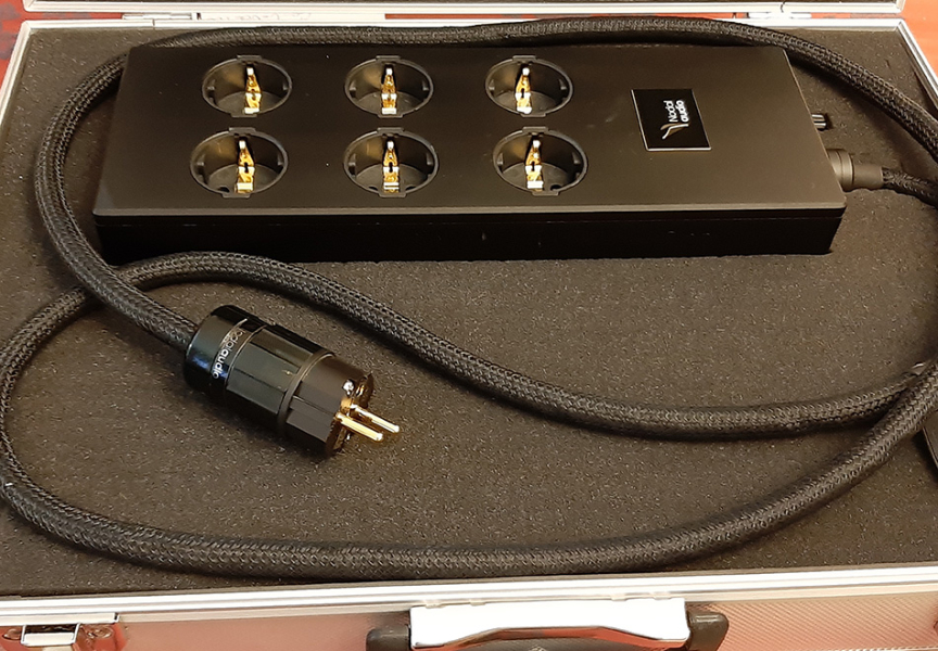 Photo : Nodal Audio LMP 3 AUBADE Barette Multiprise