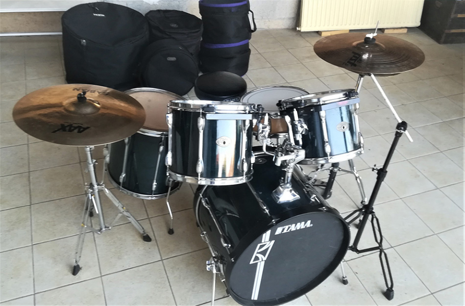 Photo annonce TAMA           ROCKSTAR CUSTOM Bleu nuit