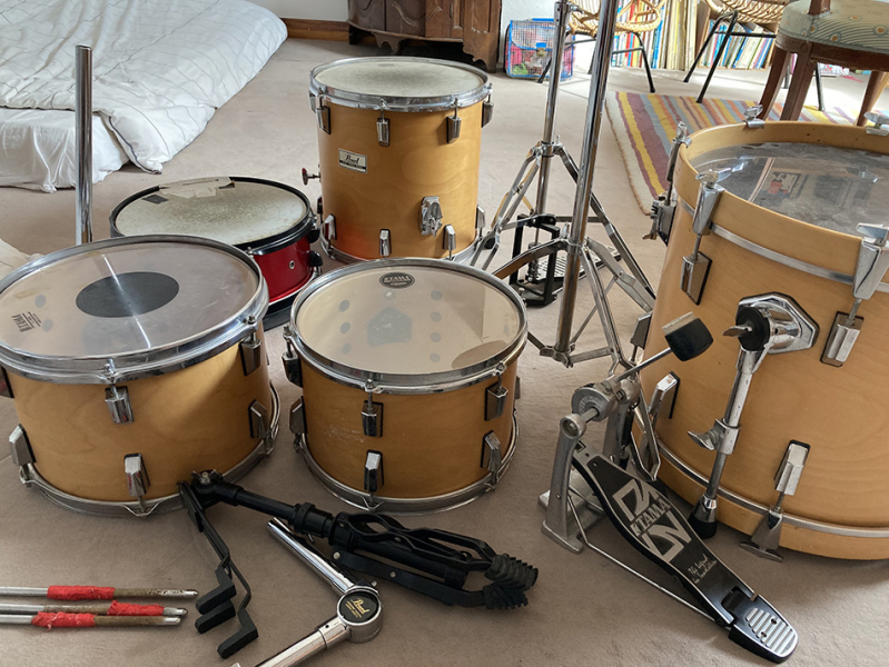 Photo : Pearl           et Evans Batterie complete