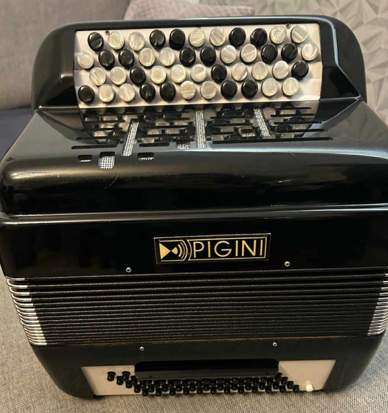 Photo : Chromatique      Accordeon Pigini