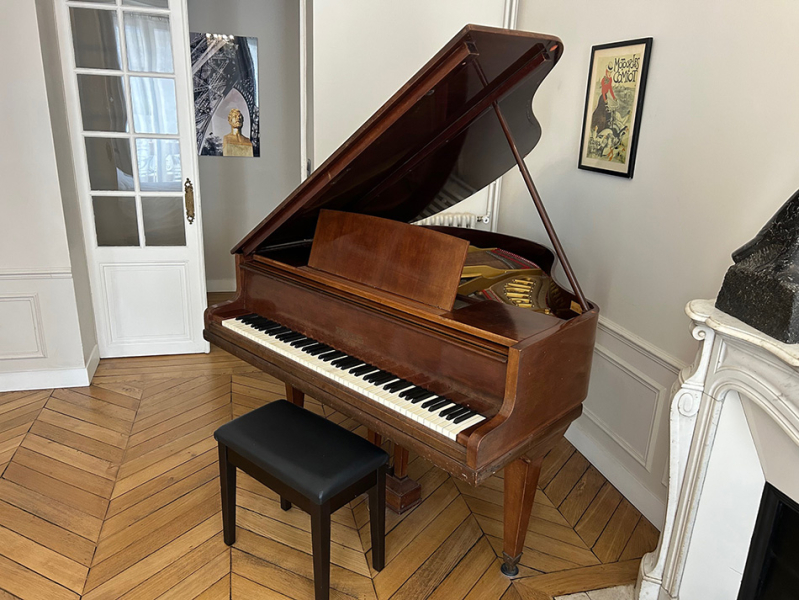 Photo : Pleyel           quart de queue