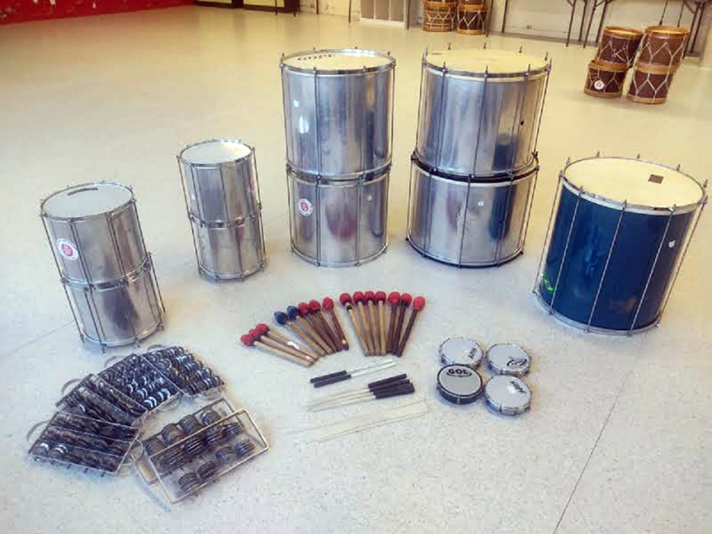 Photo : Percussions      bresiliennes samba batucada