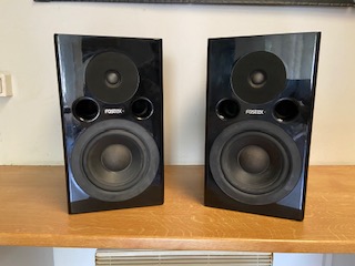 Photo : Fostex       PM1 Mk2 paire de moniteurs