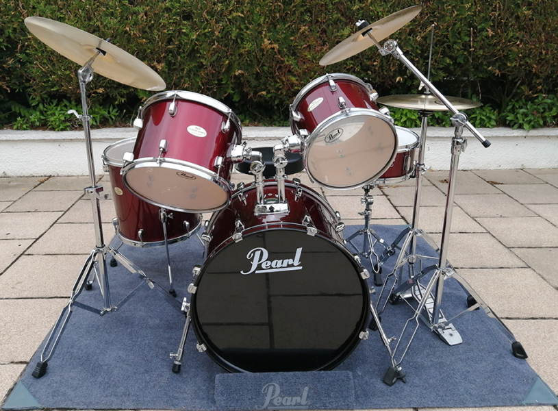 Photo : PEARL            FORUM SERIES