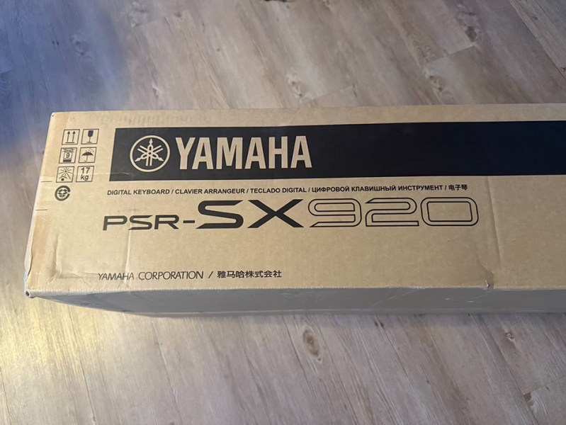 Photo : Yamaha   PSR   SX920