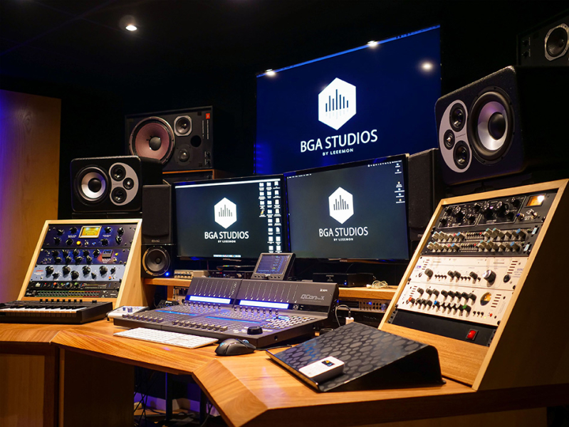 Photo : Studio           Enregistrement Mixage Mastering