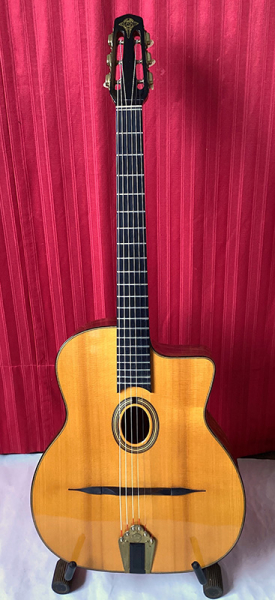 Photo : Dupont MD50B Guitare Jazz manouche